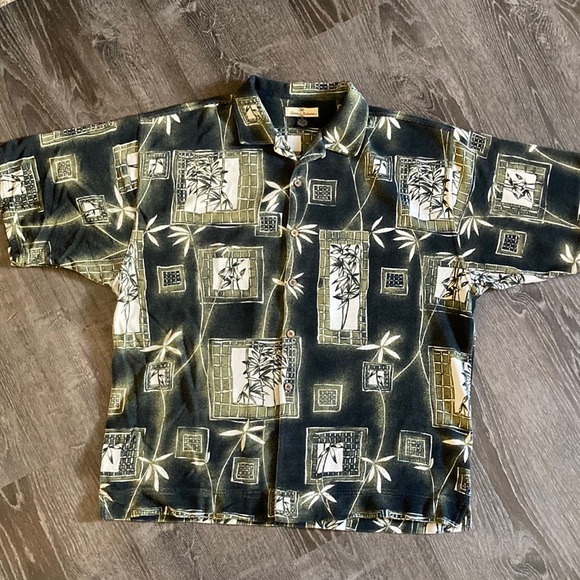 Tommy Bahama shirt - Picture 1 of 5